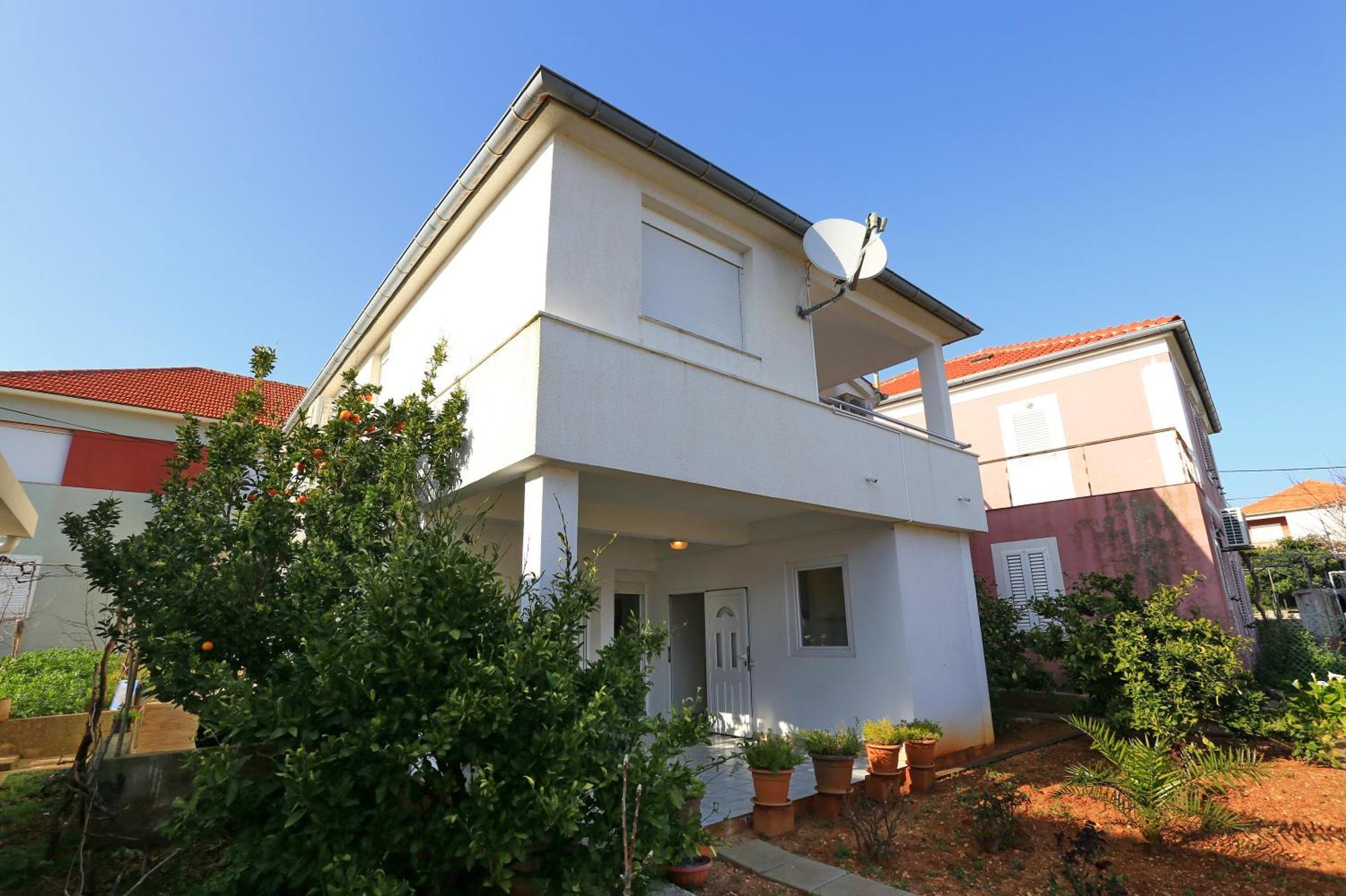 Apartments Olga Божава Экстерьер фото