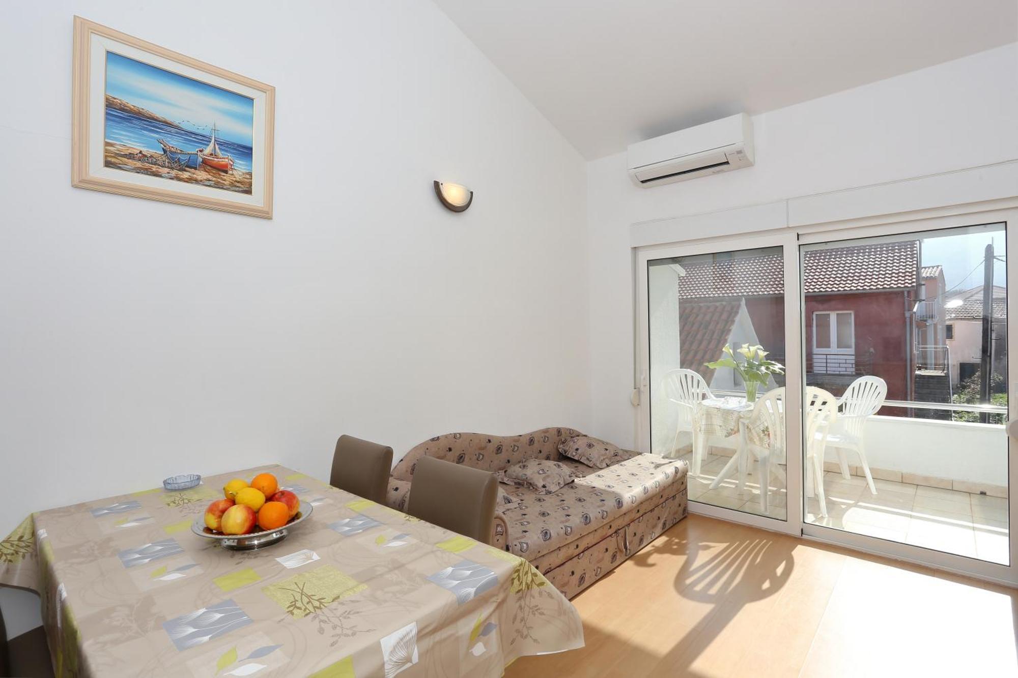 Apartments Olga Божава Экстерьер фото