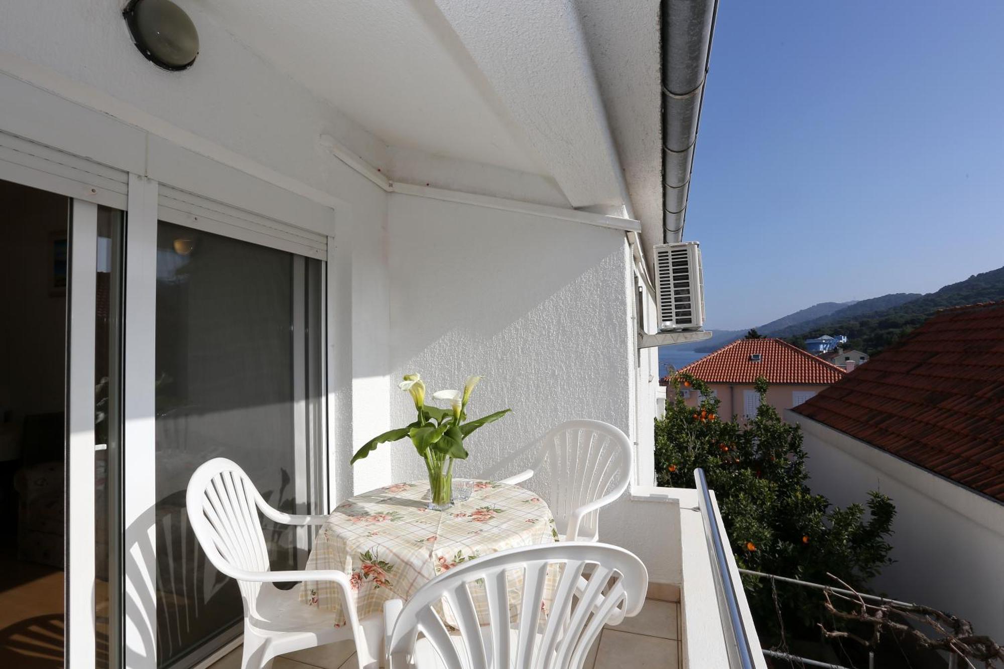 Apartments Olga Божава Экстерьер фото