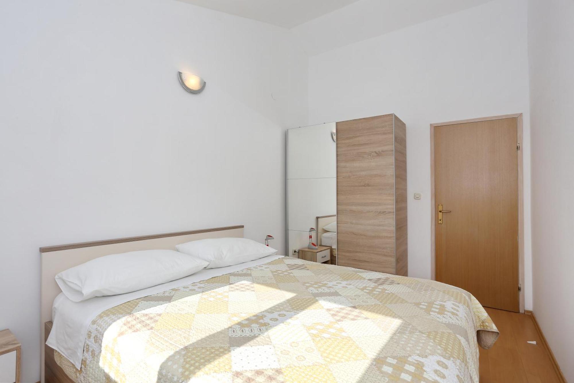 Apartments Olga Божава Экстерьер фото