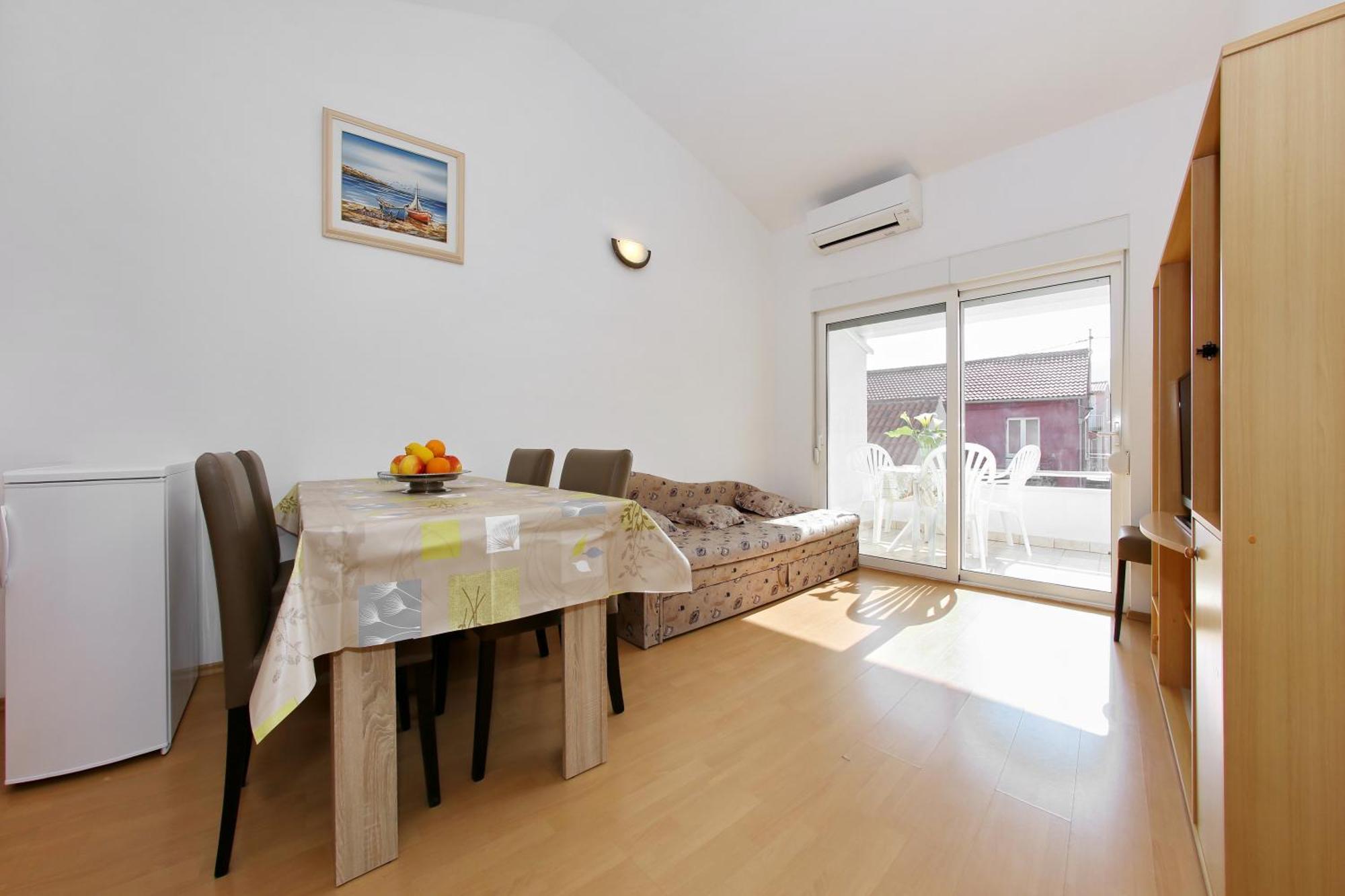 Apartments Olga Божава Экстерьер фото