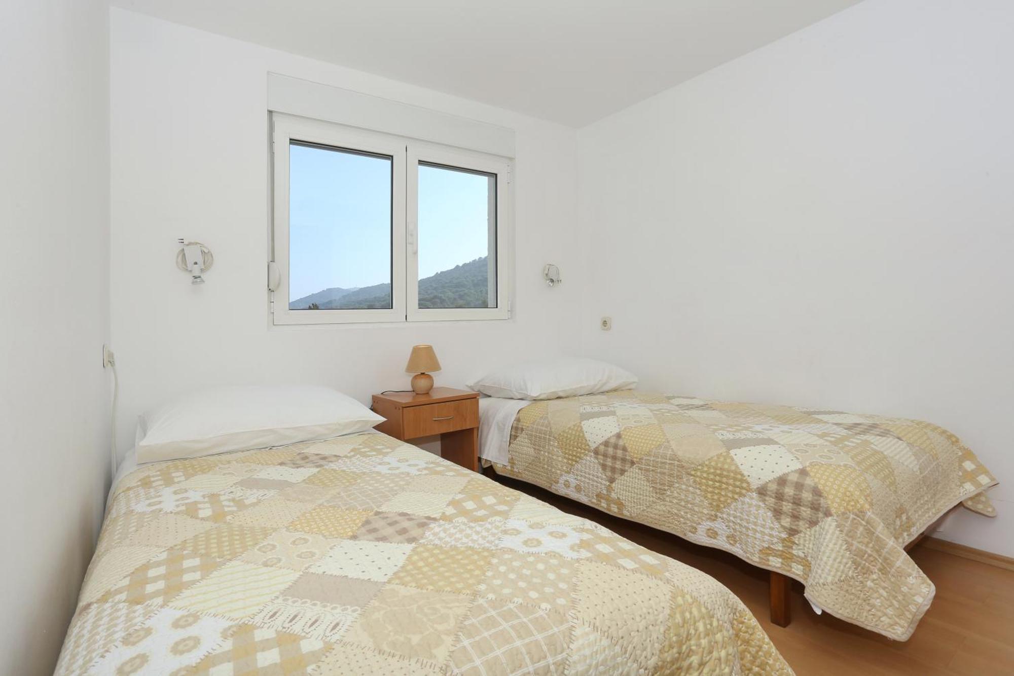 Apartments Olga Божава Экстерьер фото
