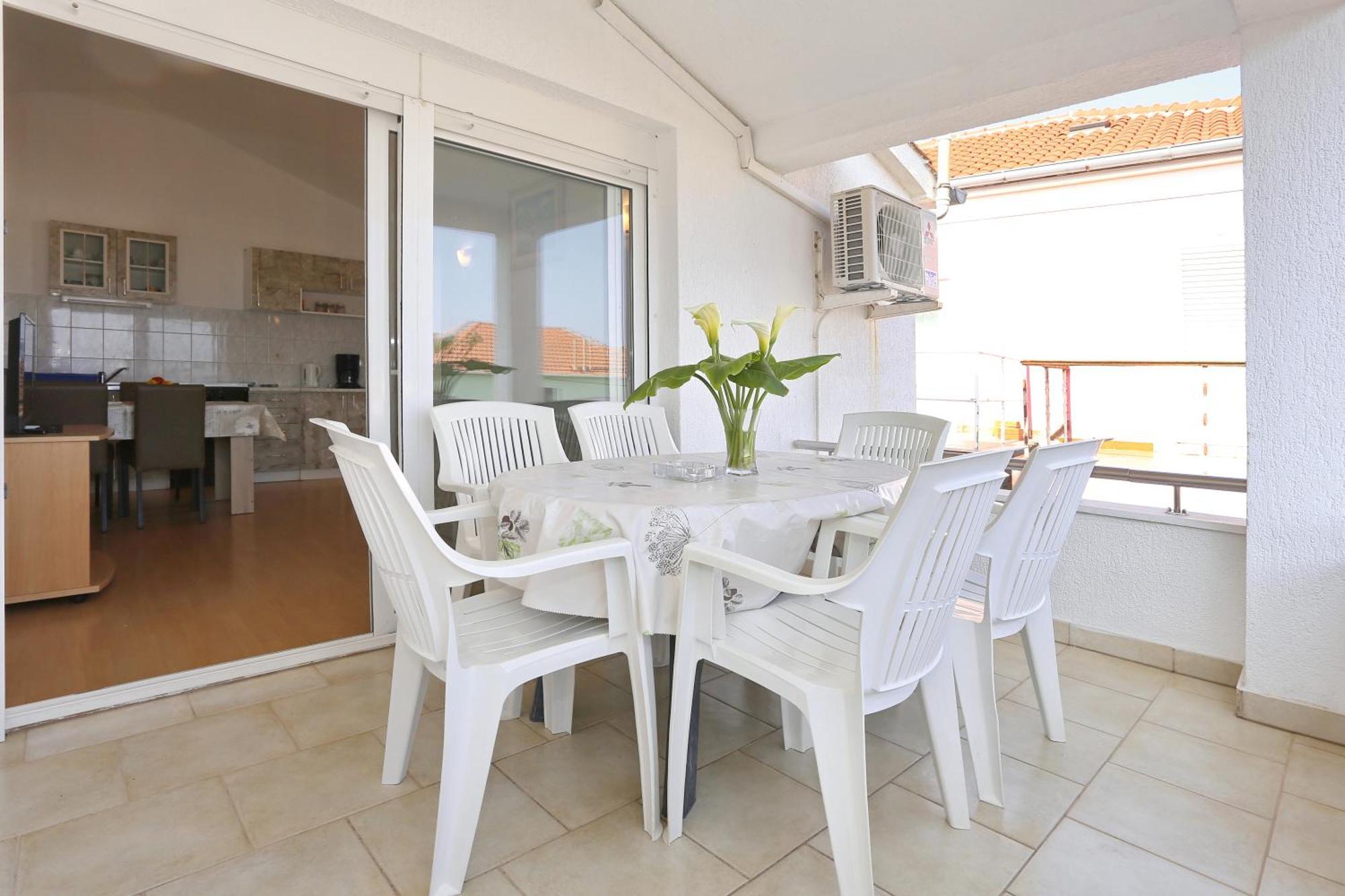 Apartments Olga Божава Экстерьер фото